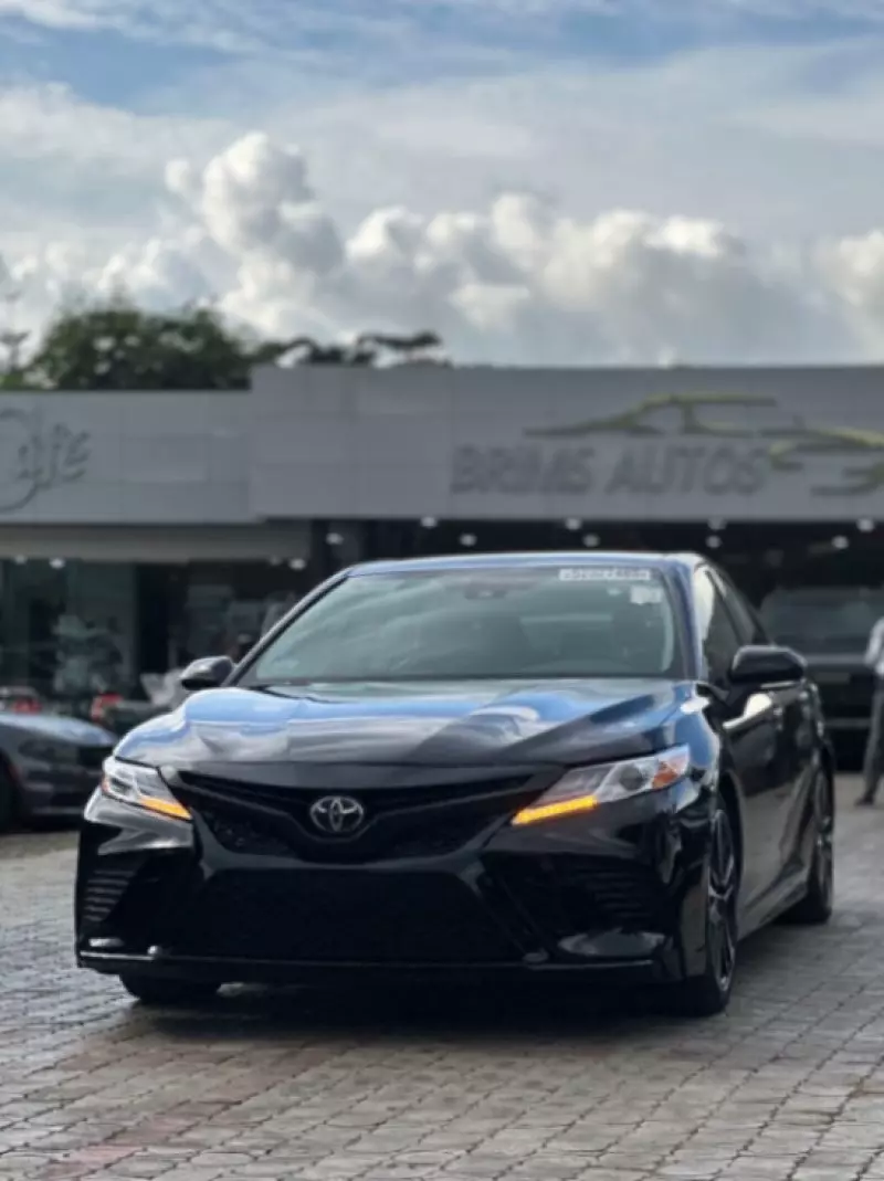 Toyota Camry   - 2019