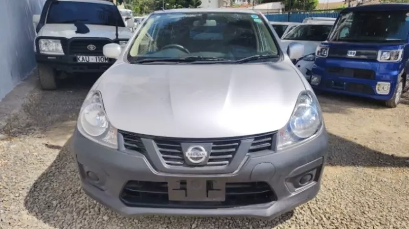 Nissan Advan    - 2018