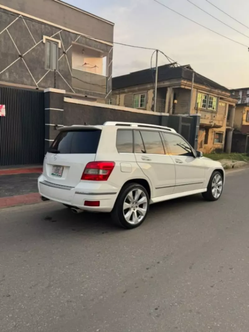 Mercedes-Benz GLK-Class   - 2010