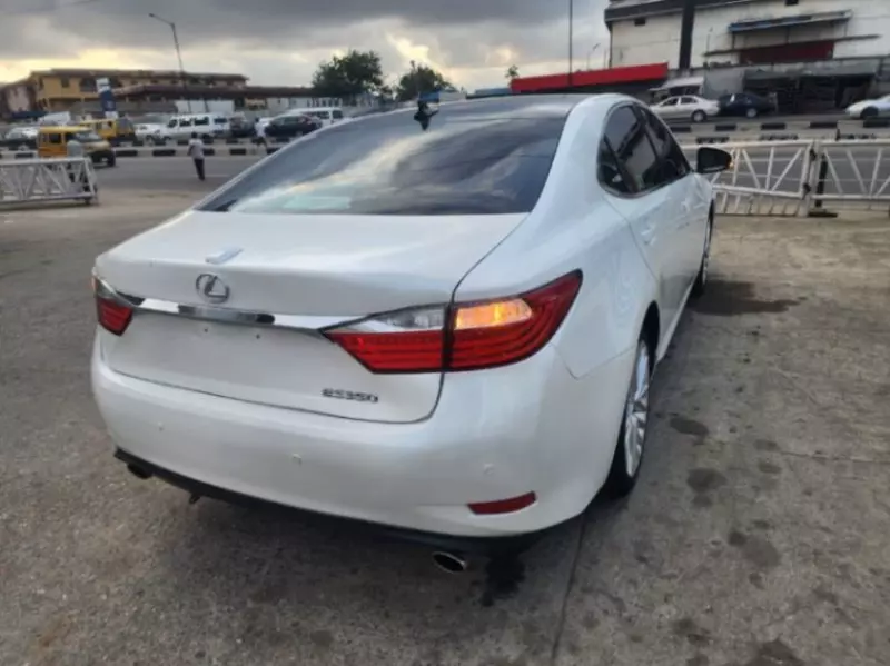 Lexus ES 350   - 2014