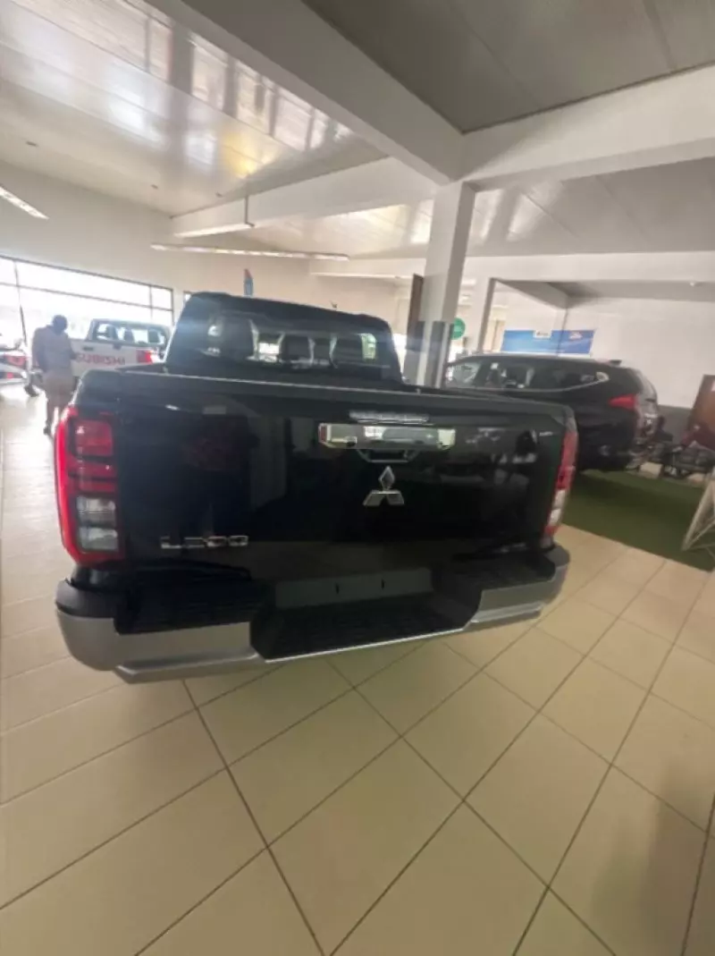 Mitsubishi L200 D/C Sportero A/T   - 2025