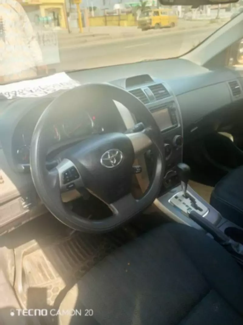 Toyota Corolla   - 2013