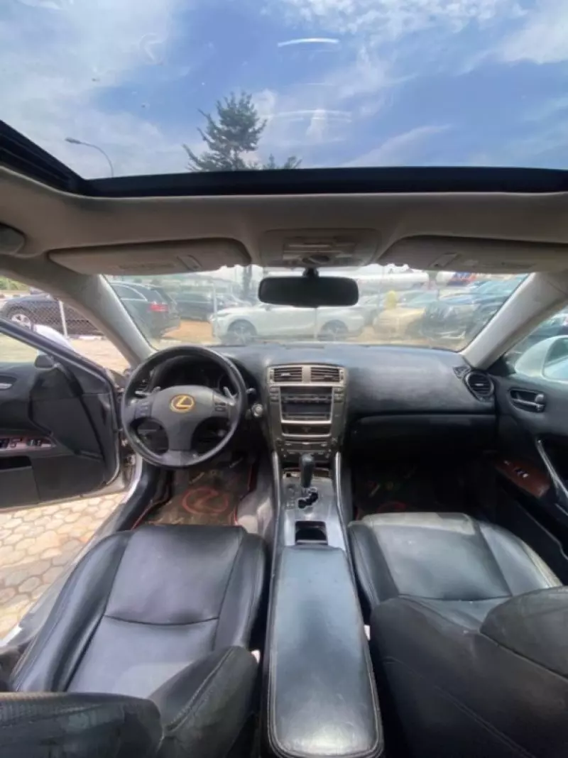 Lexus IS   - 2006