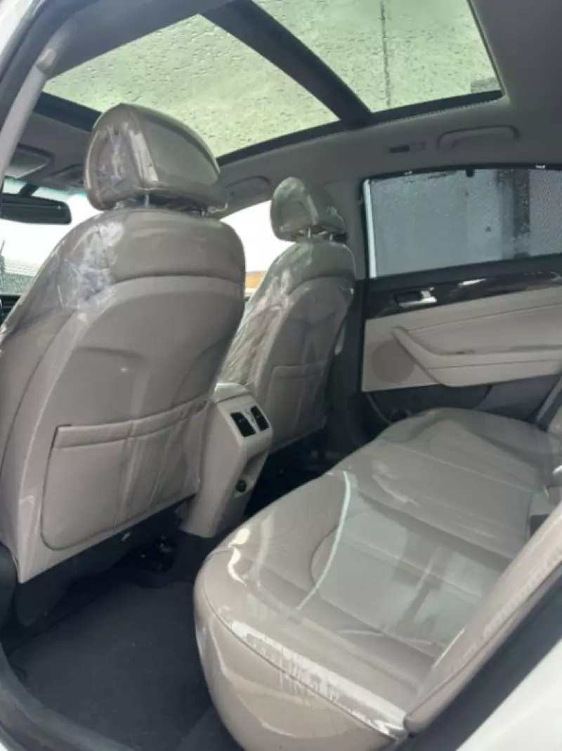 Hyundai Sonata   - 2015