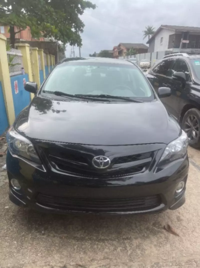 TOYOTA Corolla   - 2013