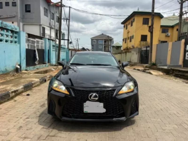 Lexus IS - 2009