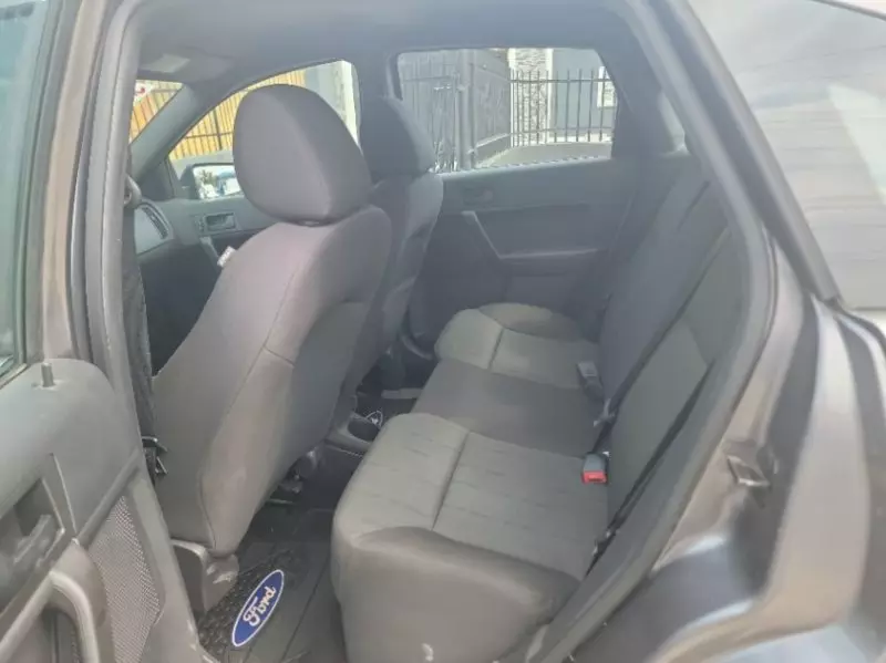 Ford Focus   - 2011