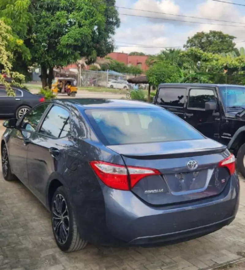 TOYOTA Corolla   - 2014