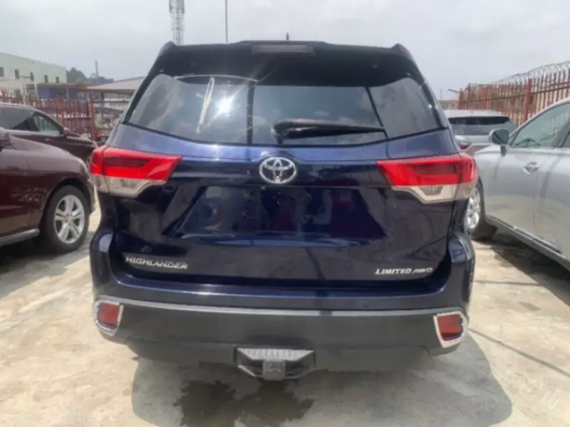 TOYOTA Highlander   - 2014