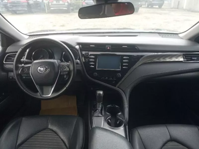 Toyota Camry   - 2019
