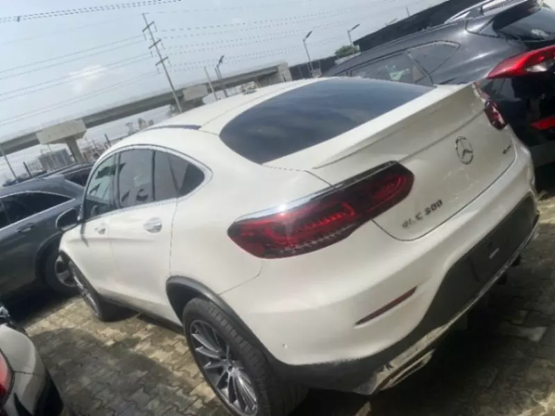 Mercedes-Benz GLC 300   - 2020