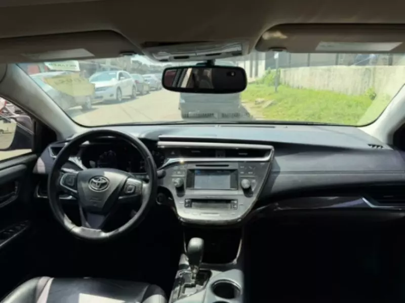 TOYOTA Avalon   - 2013
