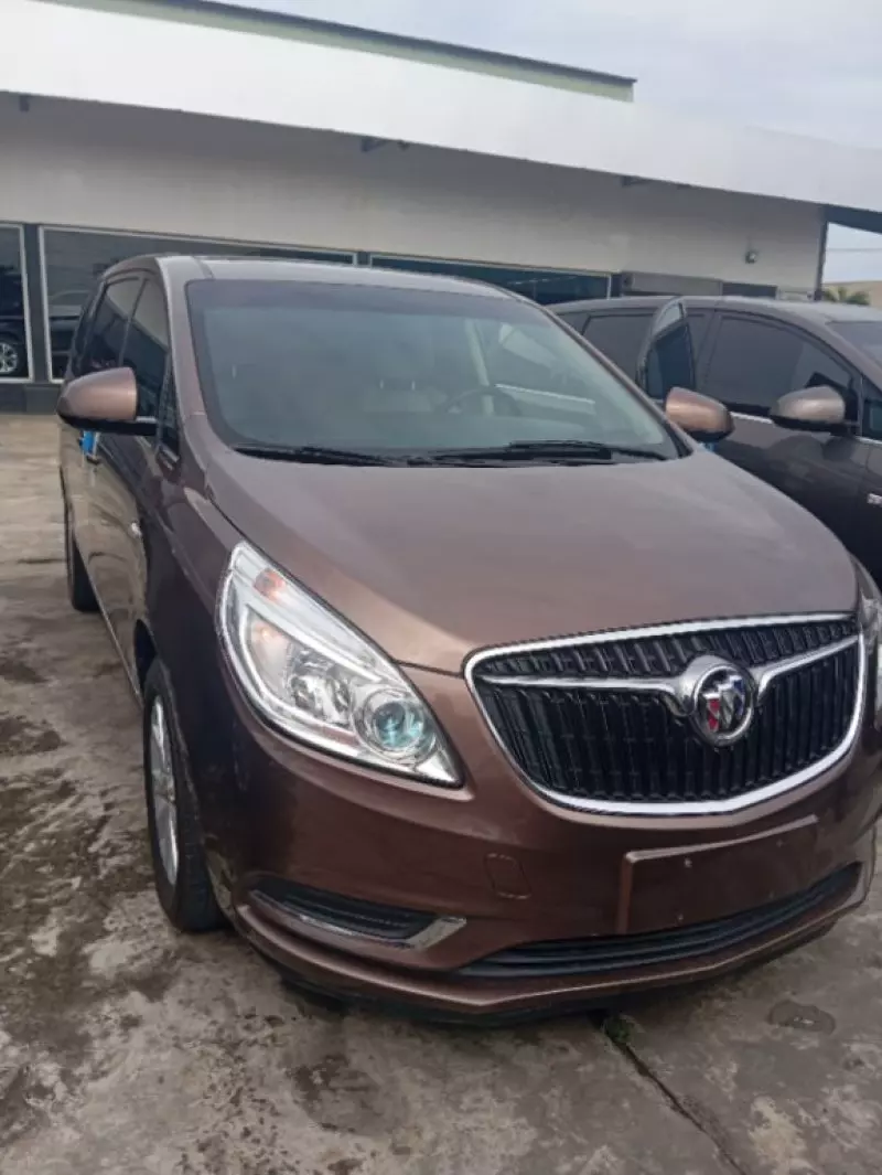 Buick Regal   - 2020