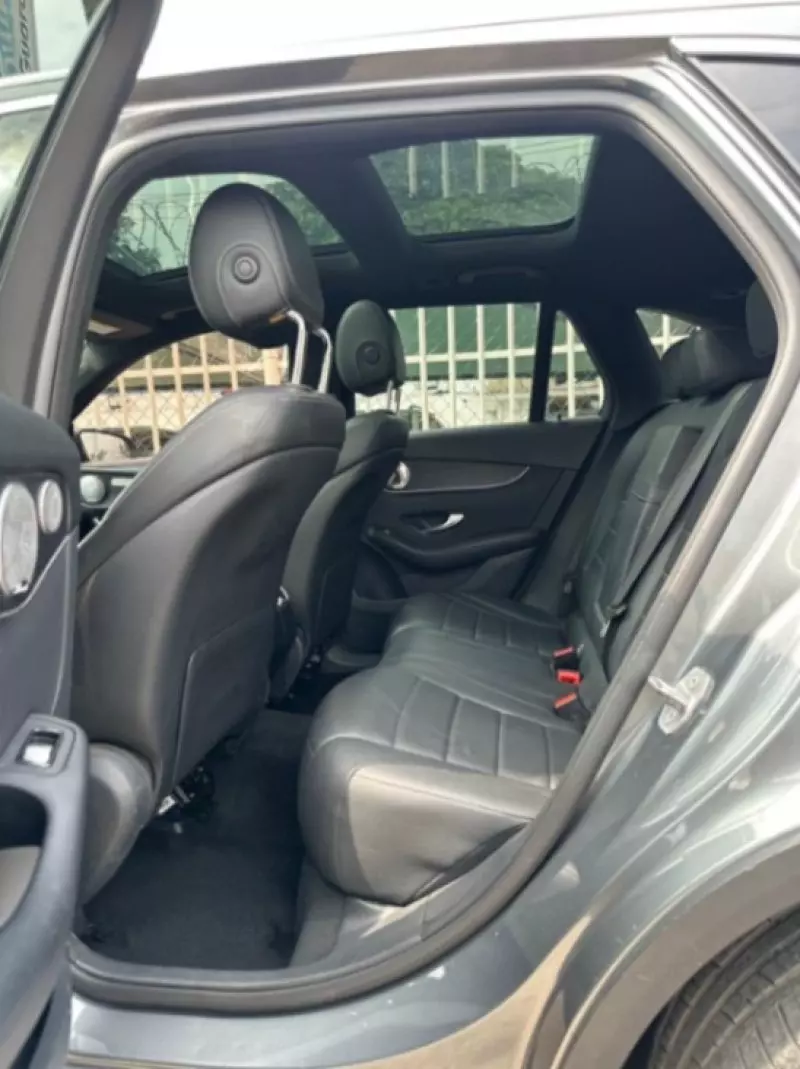 Mercedes-Benz GLC 300   - 2020