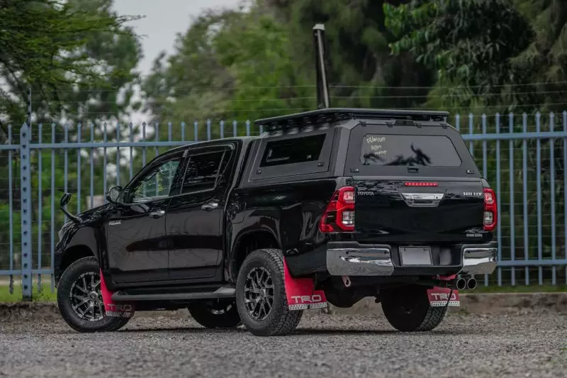 TOYOTA Hilux   - 2022