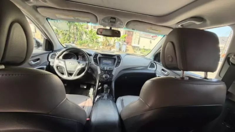 Hyundai Santa Fe   - 2013