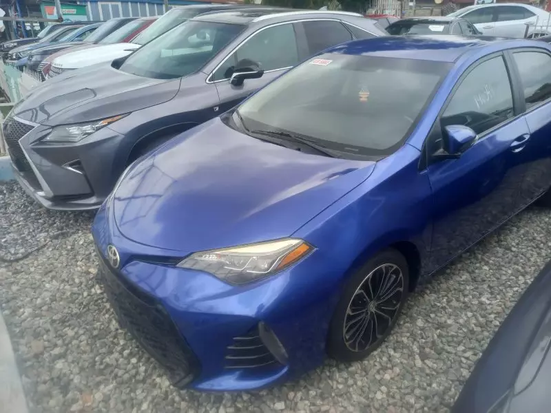 Toyota Corolla   - 2016