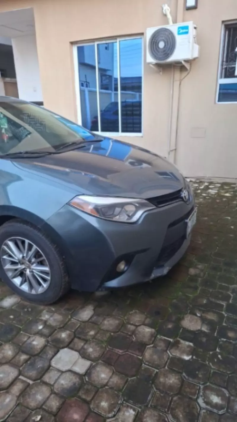 TOYOTA Corolla - 2014