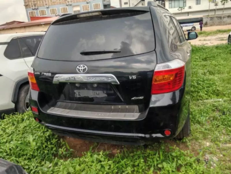 TOYOTA Highlander - 2011