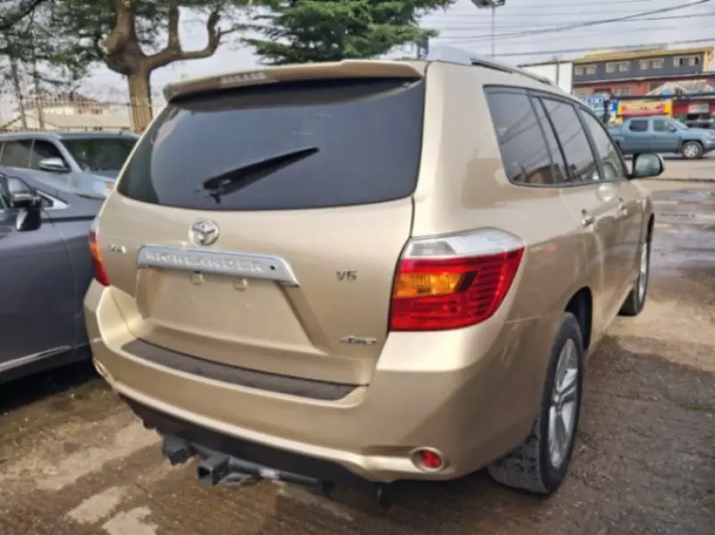 Toyota Highlander   - 2008