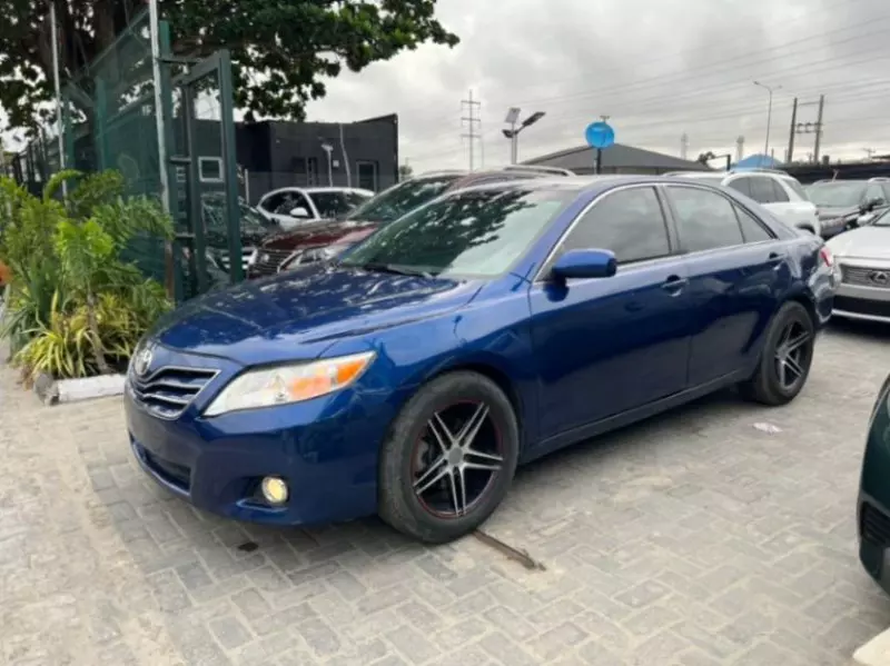 TOYOTA Camry   - 2012