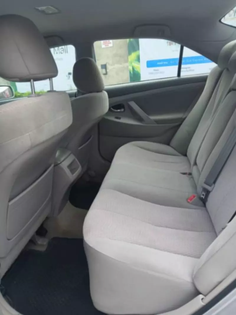 TOYOTA Camry - 2011