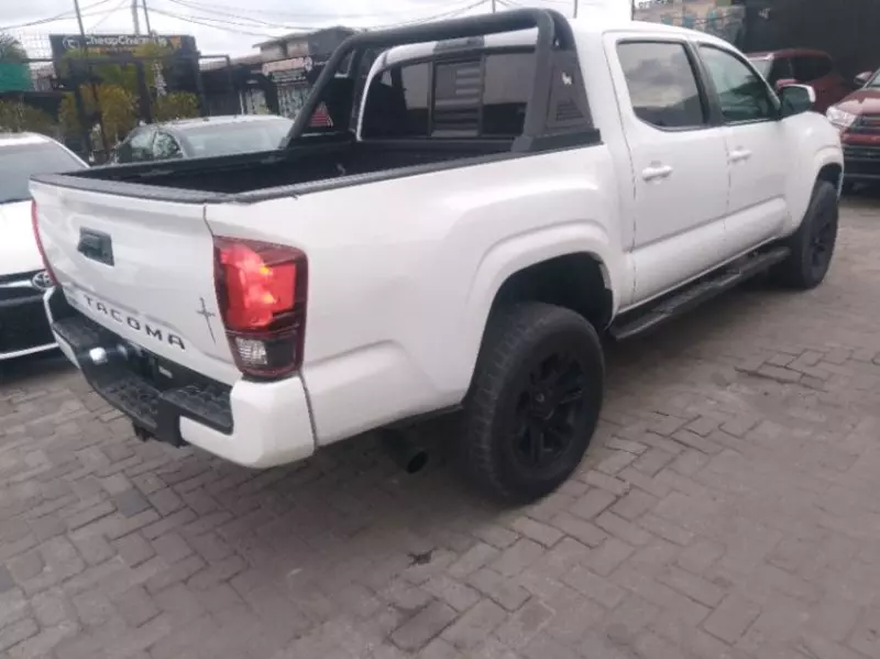 Toyota Tacoma   - 2020