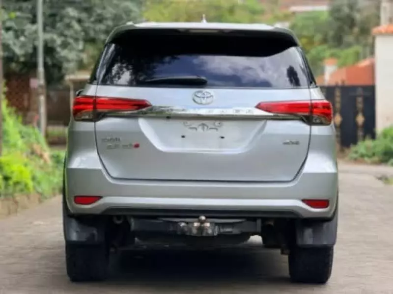 Toyota Fortuner   - 2017