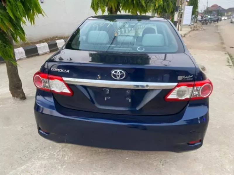 Toyota Corolla   - 2012