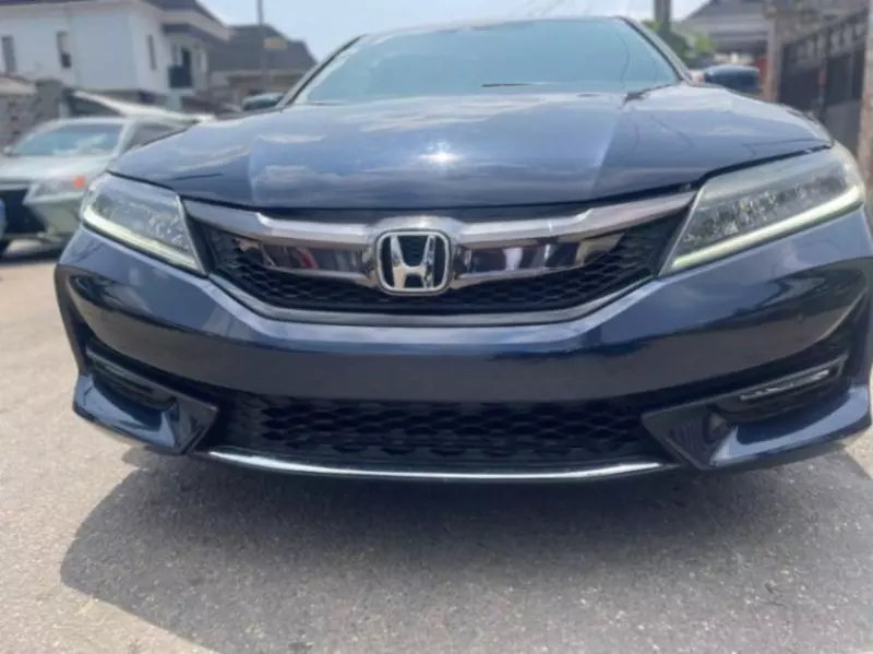 Honda Accord   - 2016