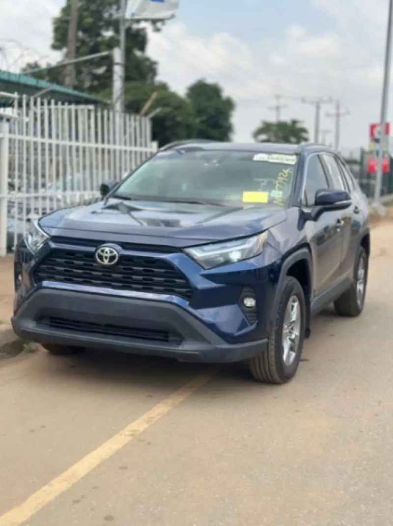 Toyota RAV 4   - 2024
