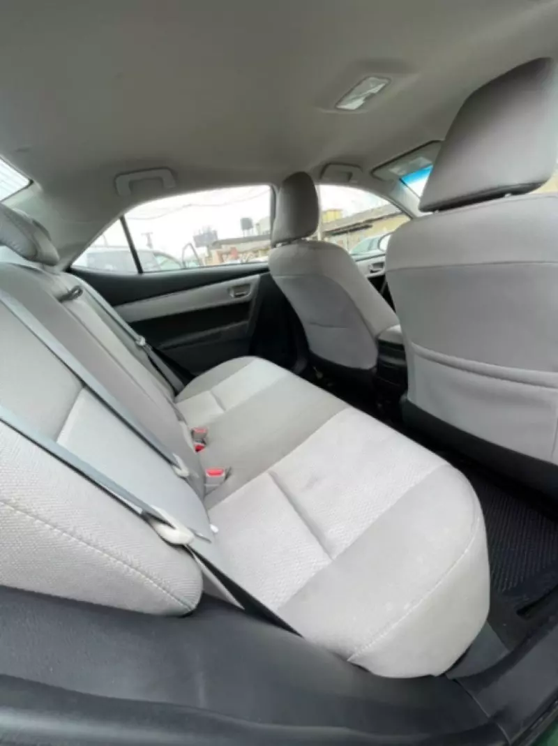 Toyota Corolla   - 2016