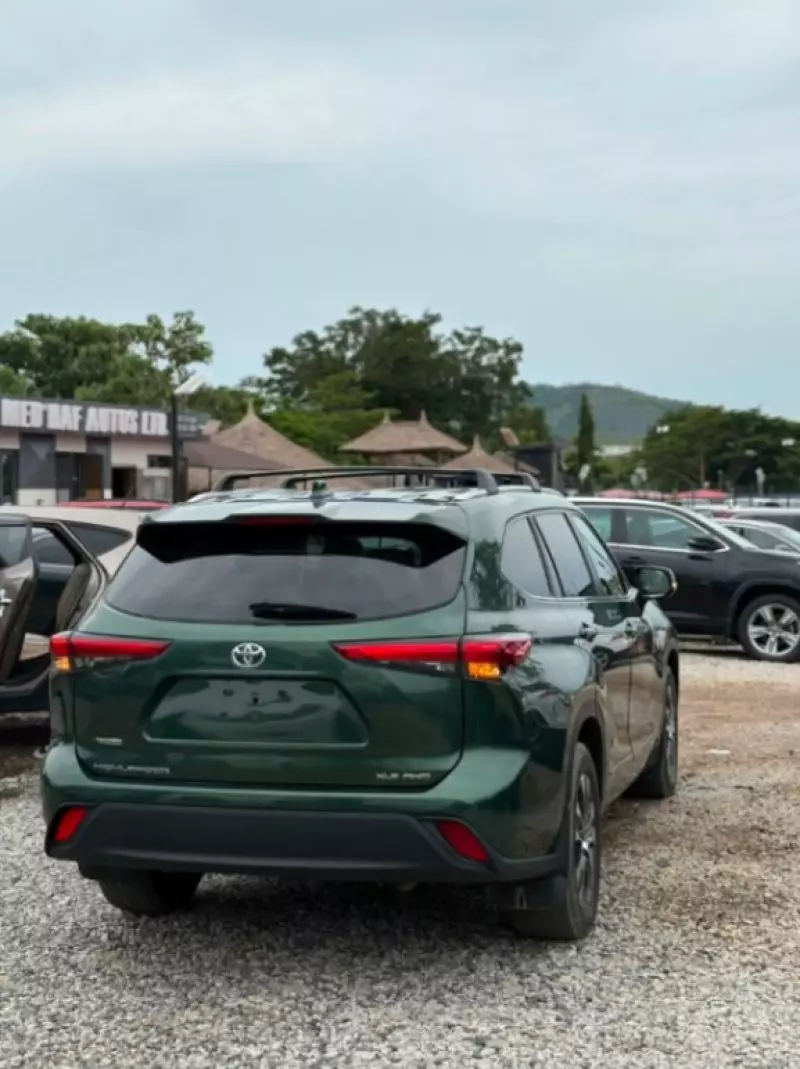 TOYOTA Highlander   - 2024