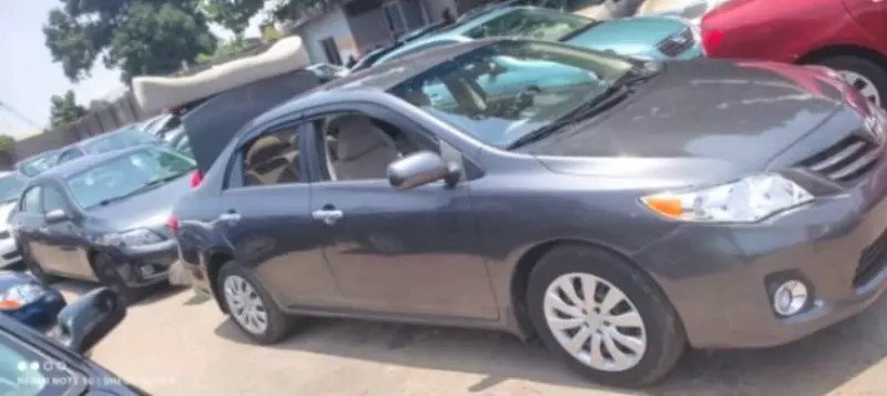 Toyota Corolla   - 2013