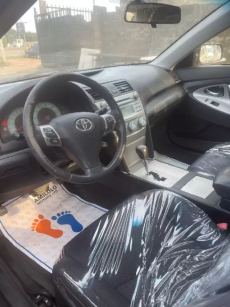 Toyota Camry - 2008