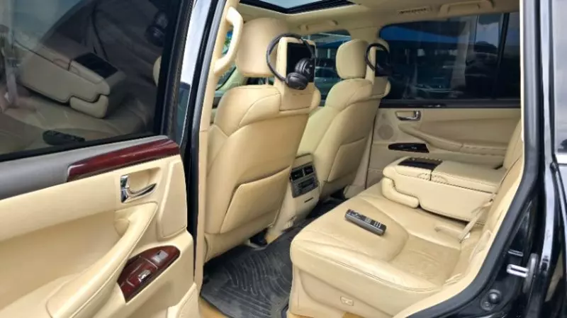Lexus LX   - 2013
