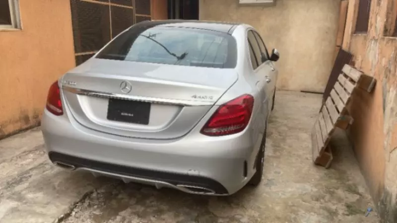 Mercedes-Benz 300   - 2015