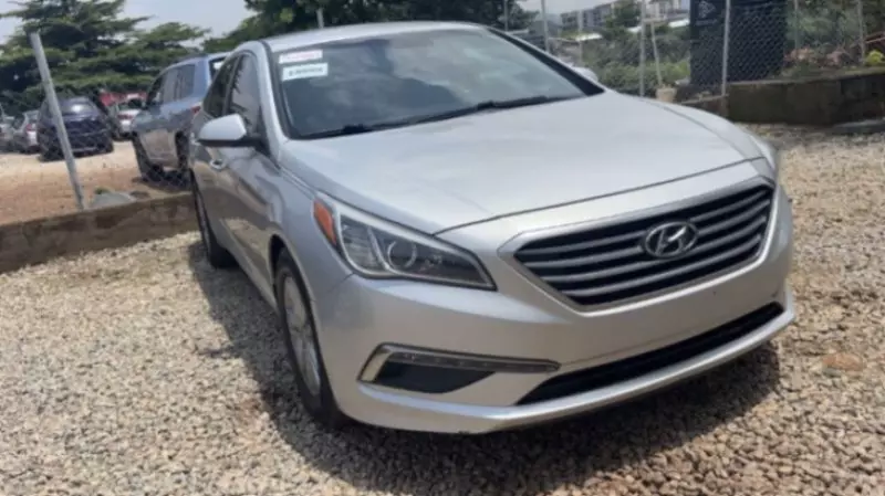 Hyundai Sonata   - 2015