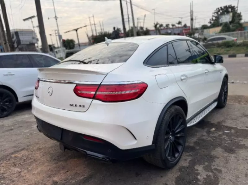 Mercedes-Benz GLE-Class   - 2019