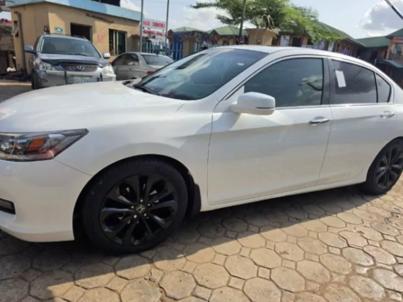 Honda Accord   - 2014