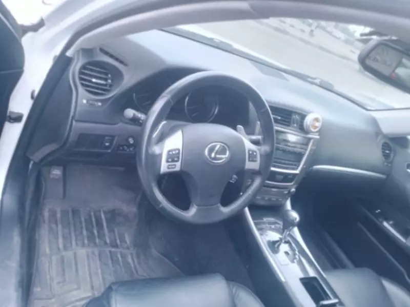 Lexus IS 250   - 2011