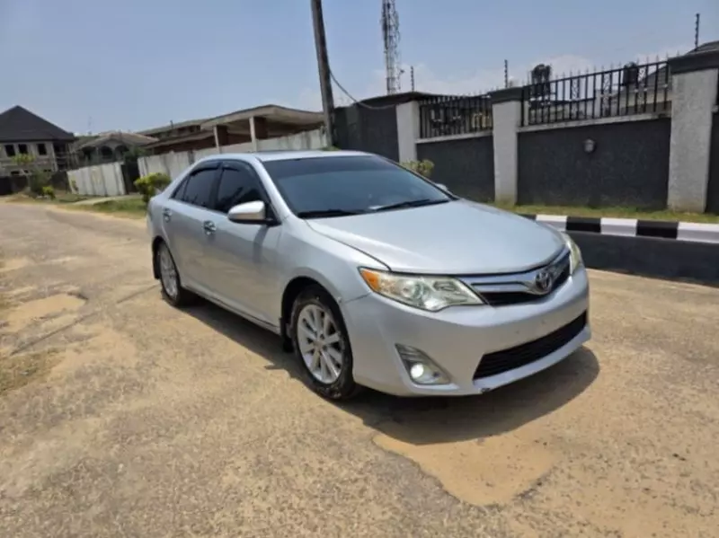 Toyota Camry   - 2012