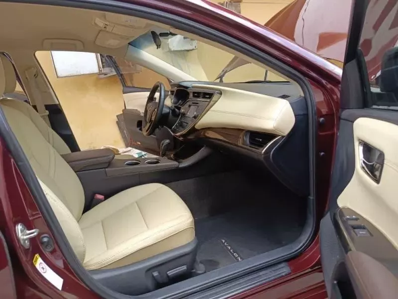 TOYOTA Avalon   - 2014
