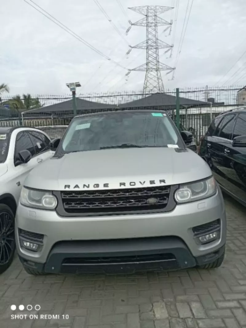 Land Rover Range Rover Sport   - 2014