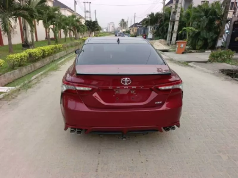 Toyota Camry   - 2018