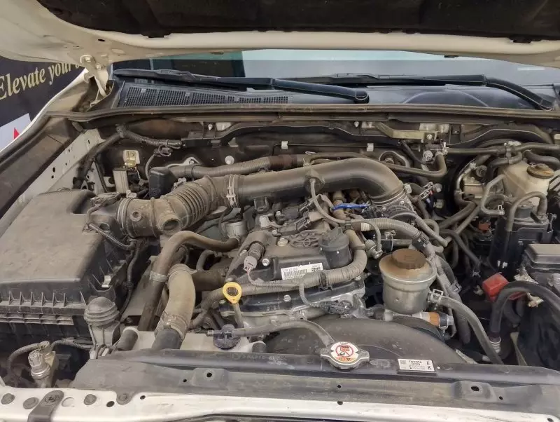 Toyota Hilux   - 2021