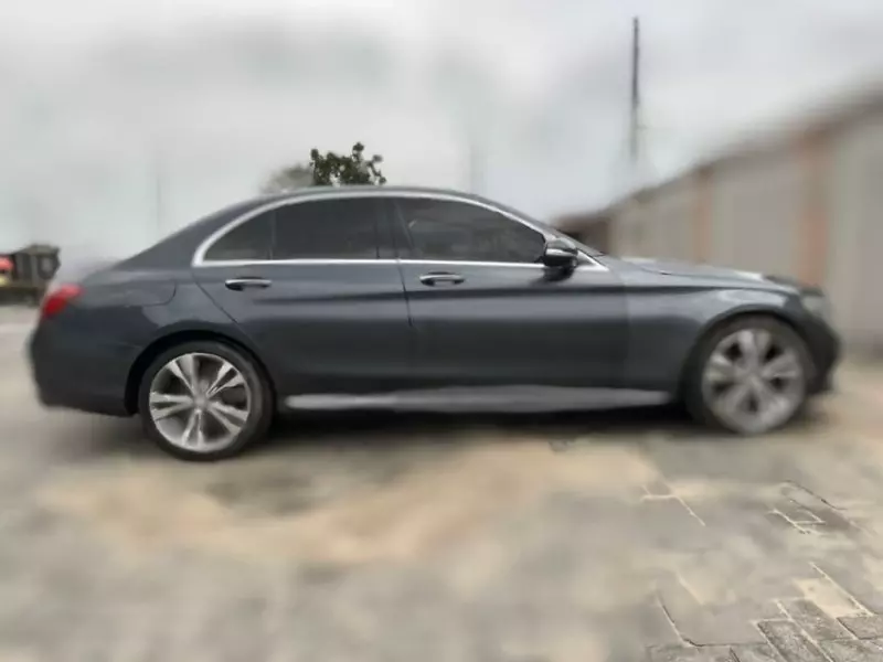 Mercedes-Benz C 300   - 2015