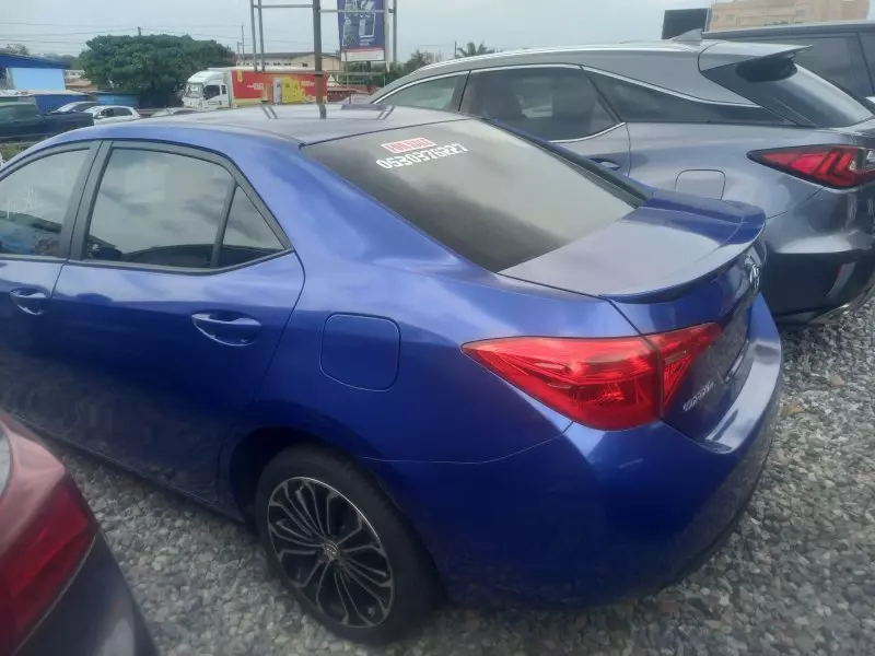 Toyota Corolla   - 2016