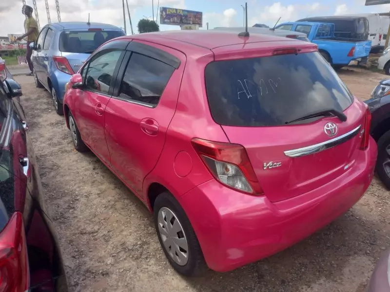 Toyota Vitz   - 2014