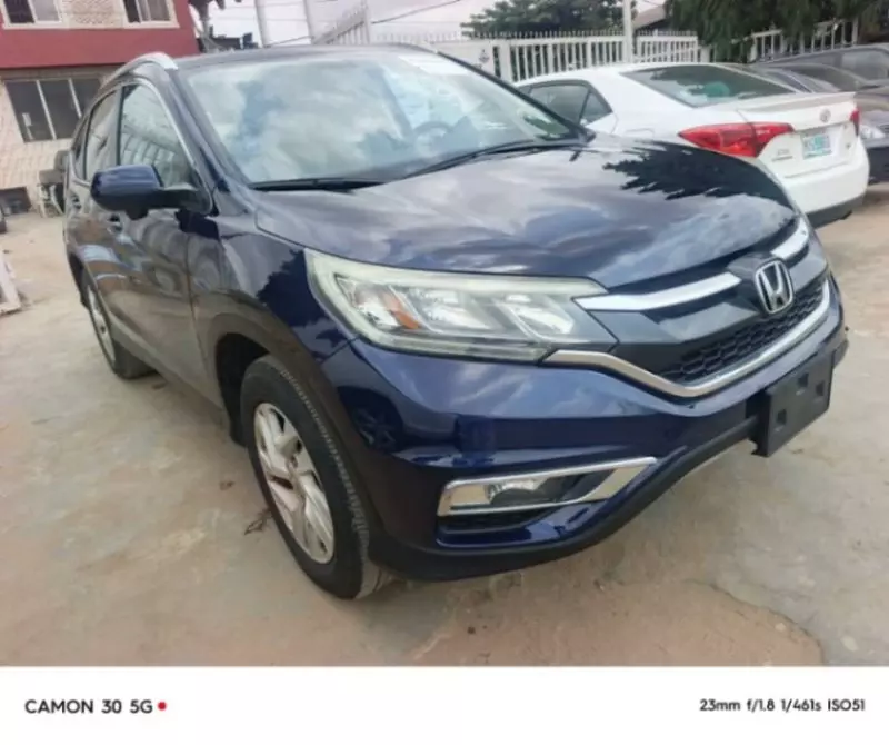 Honda CR-V   - 2015